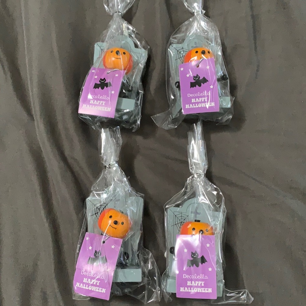 4 Fall Halloween Spooky Placecard Picture Holder